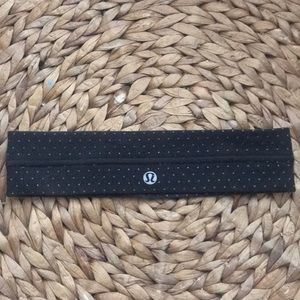 Lululemon Fly Away Tamer Headband